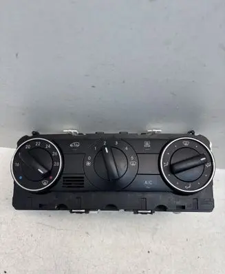 Mercedes-Benz A W169 Climate control unit A1698301585 69780008 BE0702061B00E