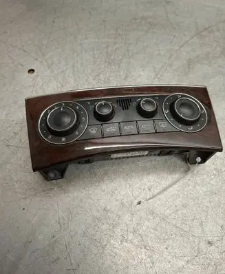 Mercedes-Benz C W203 Climate control unit A2038303085 9140010525