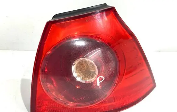 Volkswagen Golf V Rear/tail lights 1K6945096G