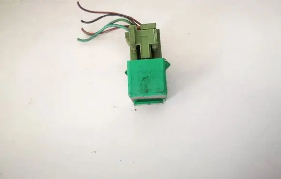 Ford Mondeo Mk III Other relay ywb10032 v23134-a52-x127