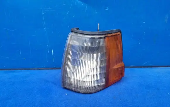 Mazda 929 Front indicator light 041-0556