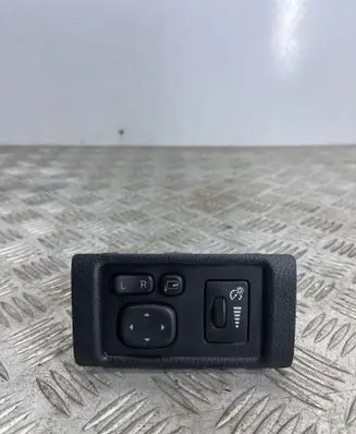 Lexus CT 200H A set of switches 183646