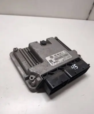 Volkswagen Golf VI Engine control unit/module 03C906027G 03C906027F 0261S04348