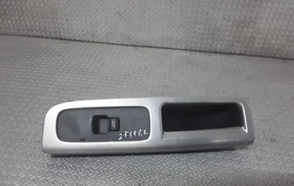 Volvo V50 Electric window control switch 30658448