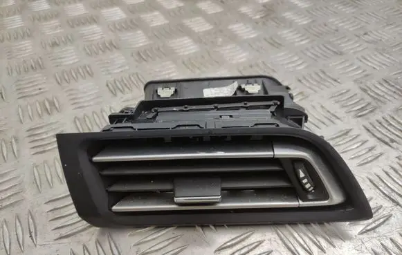 Peugeot 308 Dashboard side air vent grill/cover trim 96778765