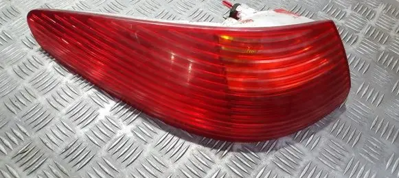 Peugeot 607 Rear/tail lights