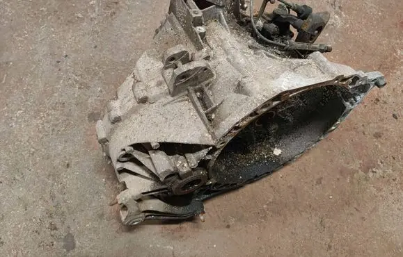 Ford C-MAX I Manual 5 speed gearbox 4M5R7002CC 090104133632