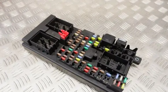 Land Rover Evoque I Fuse module BJ3214F041AC