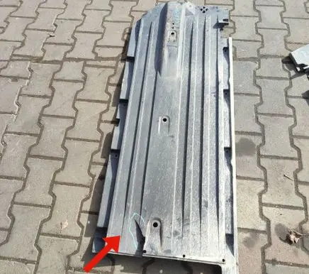 Suzuki Vitara (LY) Center/middle under tray cover 7282361M0L
