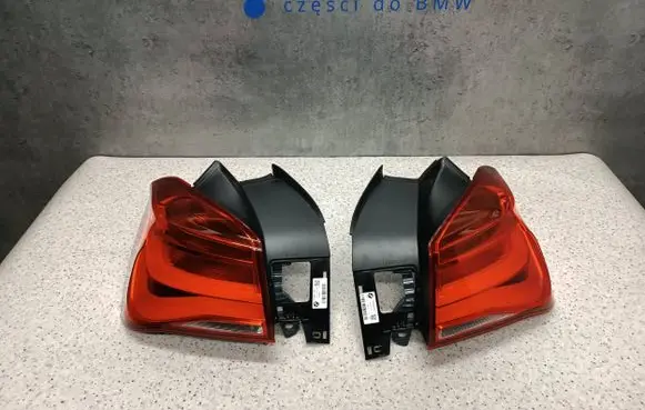 BMW 1 F20 F21 Rear/tail lights 7359017