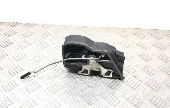 BMW 5 E60 E61 Front door lock A053702 7202144