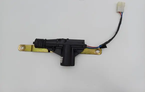Volkswagen Golf IV Central locking motor 