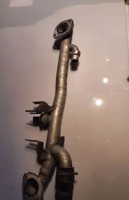 Audi A8 S8 D3 4E Engine coolant pipe/hose 07L121071M