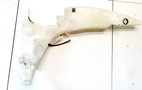 Ford Focus Windshield washer fluid reservoir/tank XS4T17618CH XS4117618CH