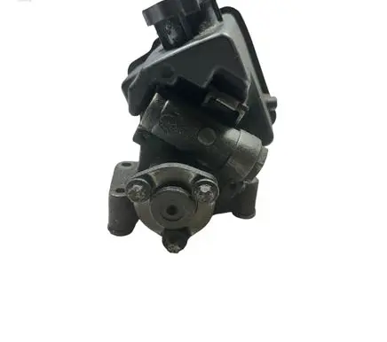 Mercedes-Benz E W210 Power steering pump 0024667101
