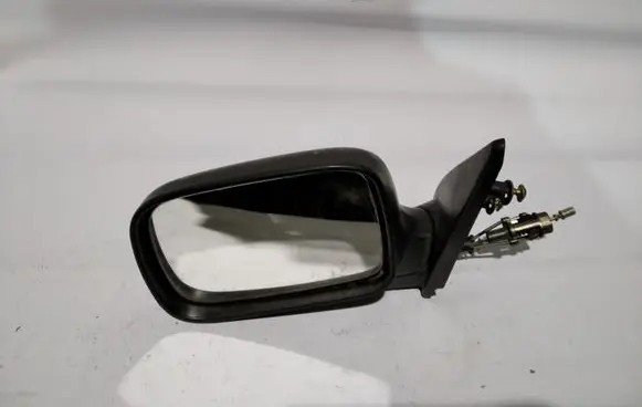 Volkswagen Golf III Manual wing mirror E1010388
