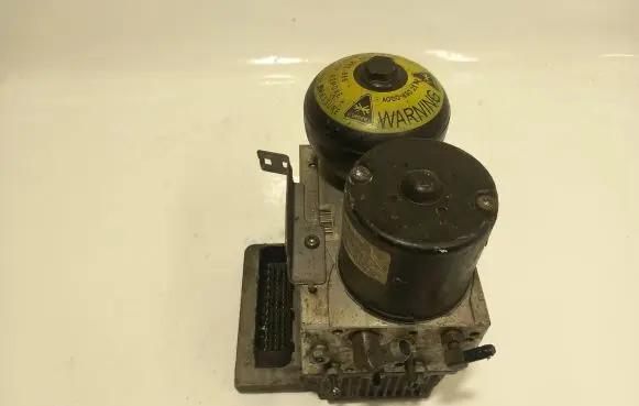 Mercedes-Benz E W211 ABS Pump 0265250111 JD0Z04070693