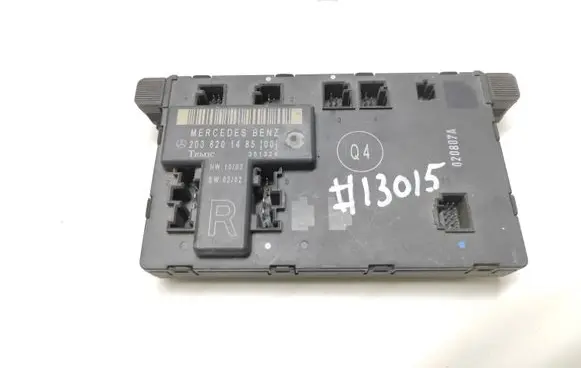 Mercedes-Benz C W203 Door control unit/module 2038201485
