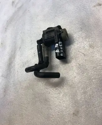 Audi Q7 4L Turbo solenoid valve 1j0906283c