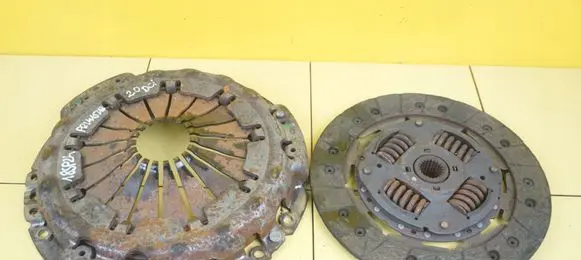 Nissan Primastar Clutch set kit 324061610 M9R786 SPRZEGLO