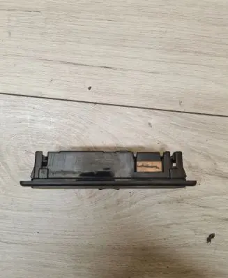 Volkswagen PASSAT B4 Rear seat light 357947105