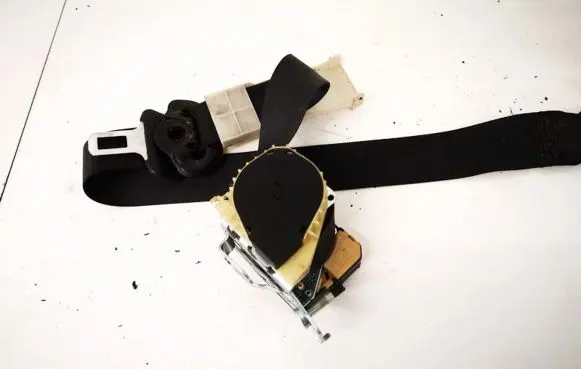 Opel Astra G Front seatbelt 90560636