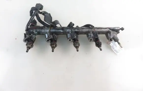 Mazda CX-7 Fuel main line pipe