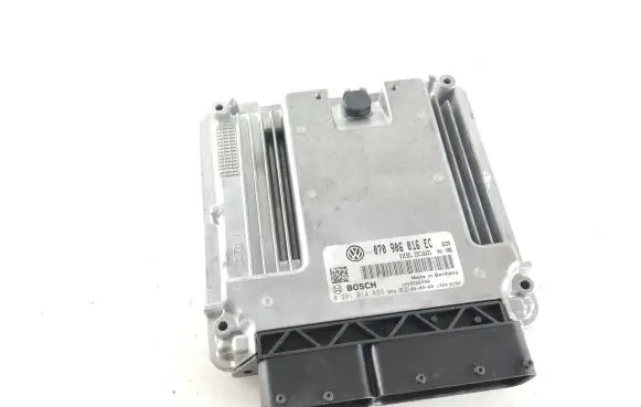 Volkswagen Transporter - Caravelle T5 Engine control unit/module 070906016EC 0281014893