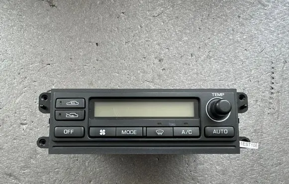 Nissan Patrol Y61 Climate control unit 27510VB001 3B04034700