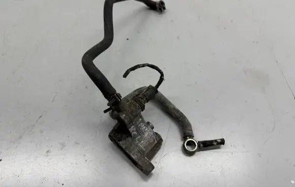 Thermostat/thermostat housing