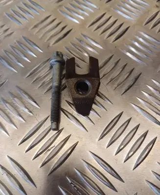 Fuel Injector clamp holder