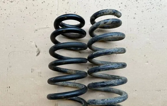 Mitsubishi Pajero Front coil spring MR554260