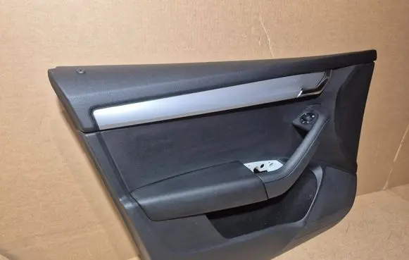 Skoda Octavia Mk3 (5E) Front door card panel trim 5E1867013E 5E0837973