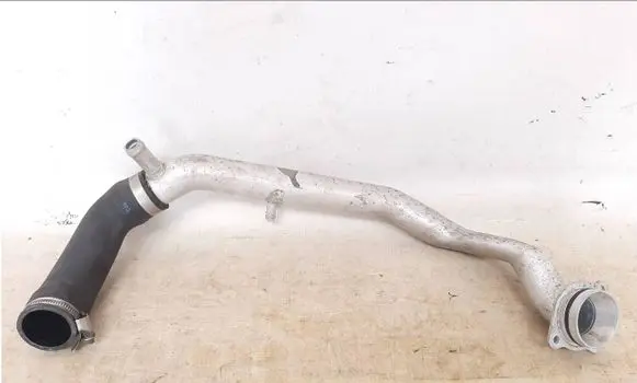 BMW 6 F06 Gran coupe Engine coolant pipe/hose 7607840 11537607840