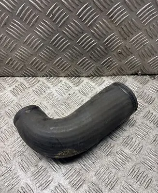 Volvo V70 Intercooler hose/pipe 