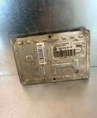 Volkswagen PASSAT B6 Xenon control unit/module 3D0907391B 89035113