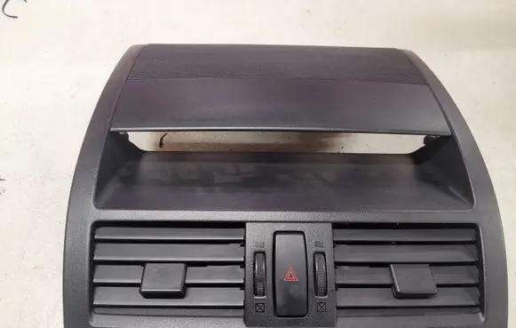 Mazda 6 Dash center air vent grill GS1E55311