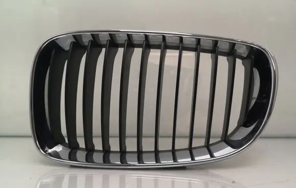 BMW 1 E81 E87 Front grill 7322209 51137322209 7166439