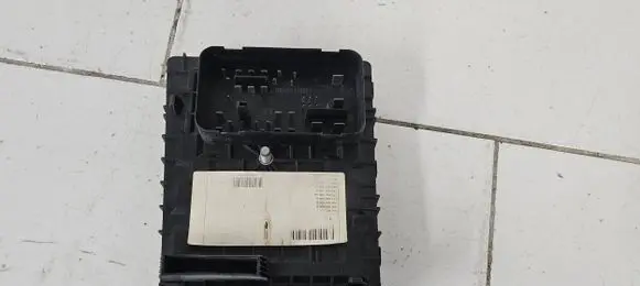 Volkswagen Golf VI Fuse box set 1K0937125D