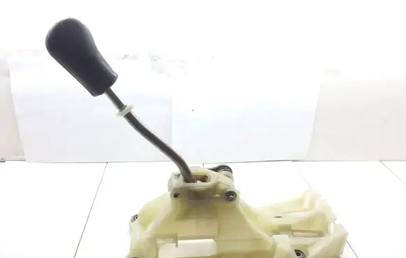 Toyota Avensis Verso Gear shifter/selector 