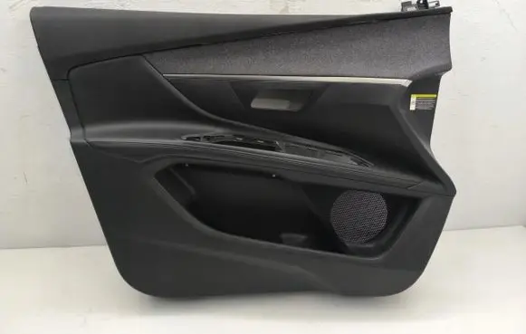 Peugeot 5008 II Front door card panel trim