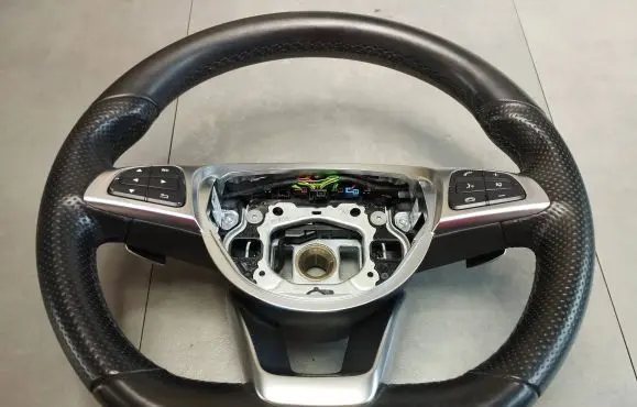 Mercedes-Benz CLS C218 X218 Steering wheel A0004604203