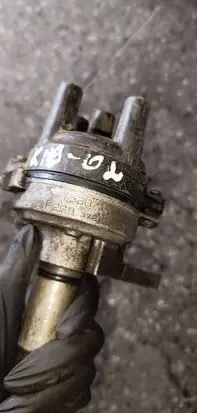 Mazda B2000 - B2200 Spark distributor T2T53071A