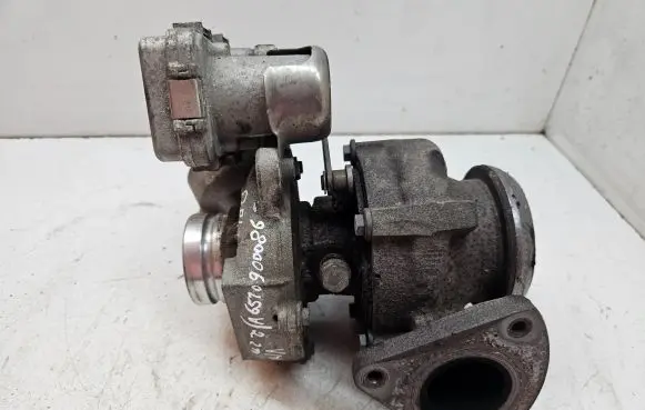 Mercedes-Benz Vito Viano W639 Turbo A6510900086