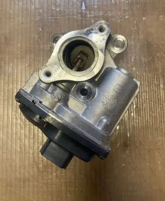 Renault Captur EGR valve H8201143495 147104647R S051013305