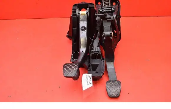 Skoda Octavia Mk3 (5E) Accelerator throttle pedal 5Q1721058AL