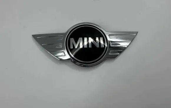 Mini Clubman F54 Manufacturer badge logo/emblem 12175910 49797
