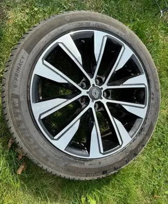 Renault Austral R19 alloy rim 403004873R 403004862R