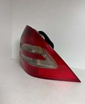 Mercedes-Benz C W203 Rear/tail lights ULO3311