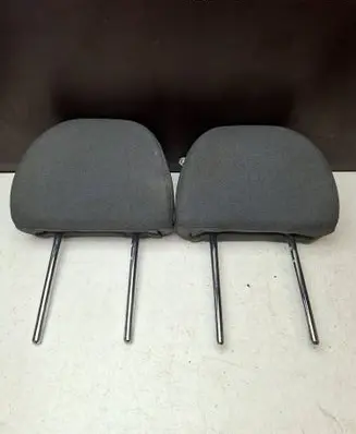 Volvo S40 Front seat headrest 